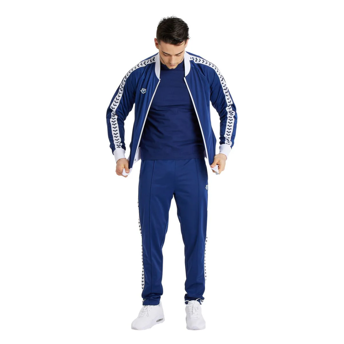 Arena Relax IV Team Jacket - Image 30